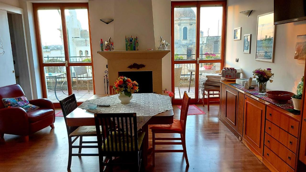 レッチェ Attico Barocco Bed & Breakfast エクステリア 写真