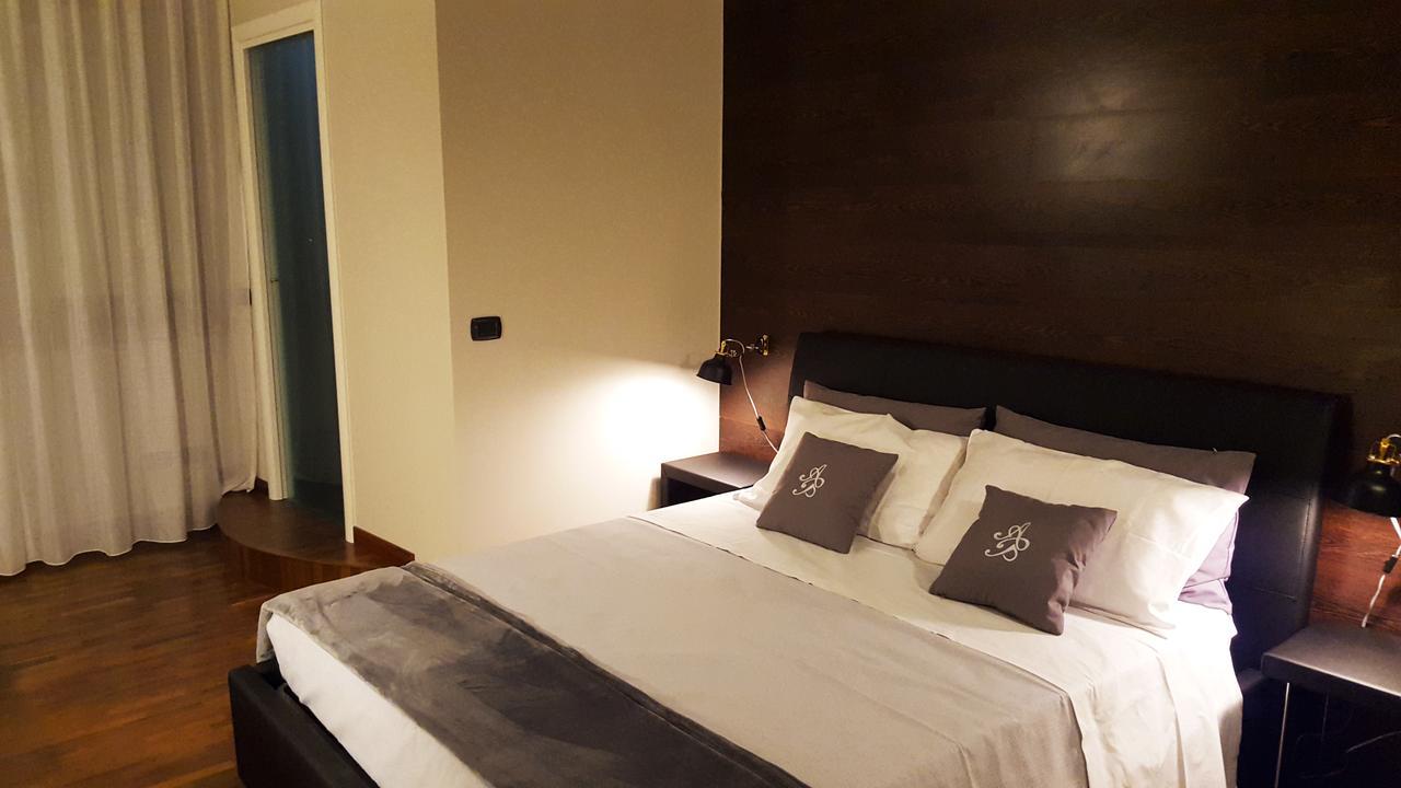 レッチェ Attico Barocco Bed & Breakfast エクステリア 写真
